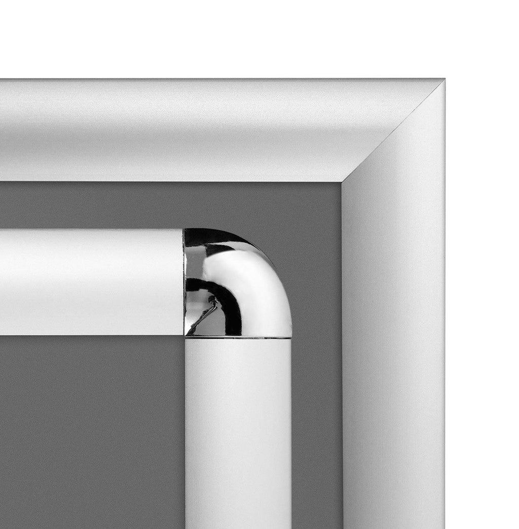 Kliklijst zwart met 25mm profiel verstek hoeken Kliklijst zwart met 25mm profiel verstek hoeken